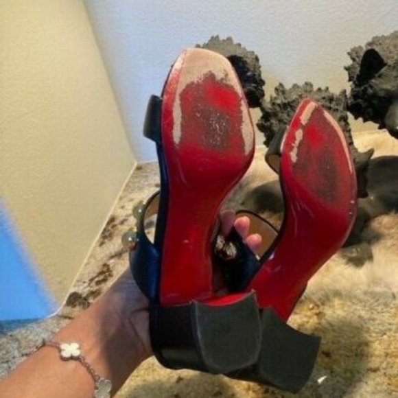 Louboutin Simple Bille Black Heels - Picture 5 of 6